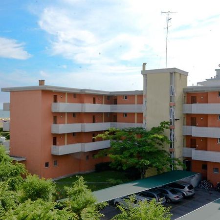 Appartamenti Anna Бибионе Экстерьер фото